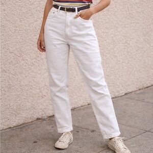 Bill Blass Women’s Petite White Straight-Leg Jeans